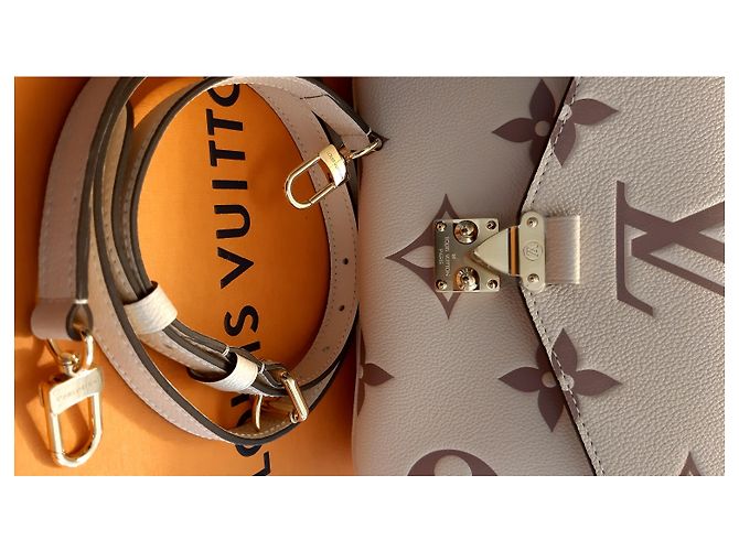 Metis Louis Vuitton Bolsos de embrague Crema - vista 34