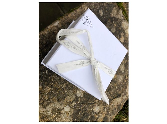 Van Cleef & Arpels Sweet Alhambra Türkis Ohrstecker Weißgold Blau - Ansicht 2