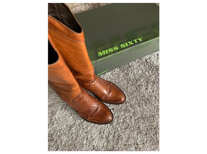 Miss Sixty boots in light brown leather / camel, medium-high, with removable chain - view 3