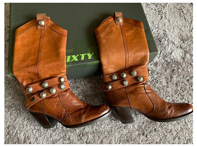 Miss Sixty boots in light brown leather / camel, medium-high, with removable chain - view 6