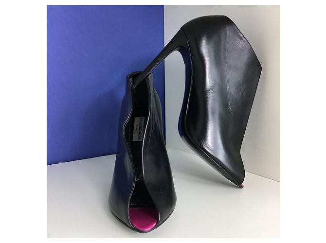 Décolleté Balenciaga in pelle nera 12cm Nero - vista 2