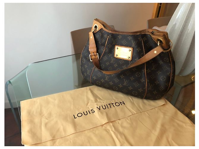 Bolso de mano Louis Vuitton Galliera PM de piel - vista 8