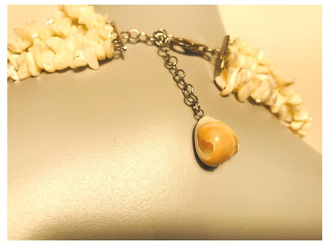 Autre Marque Collana con conchiglie puka hawaiane crema beige Crudo - vista 2