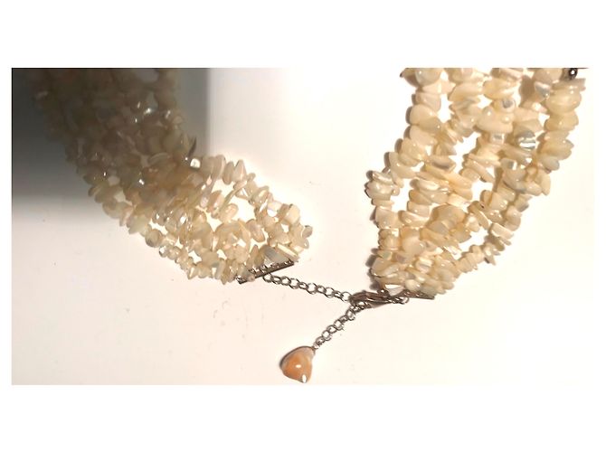 Autre Marque Collana con conchiglie puka hawaiane crema beige Crudo - vista 5