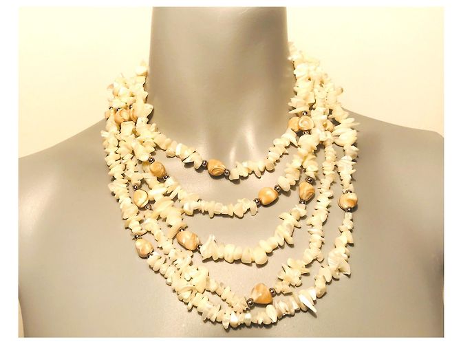 Autre Marque Collana con conchiglie puka hawaiane crema beige Crudo - vista 7