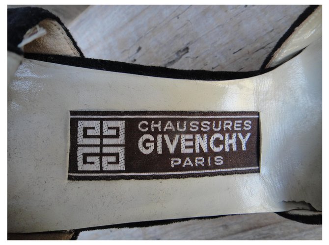 Givenchy p décolleté vintage 40 Nero - vista 2