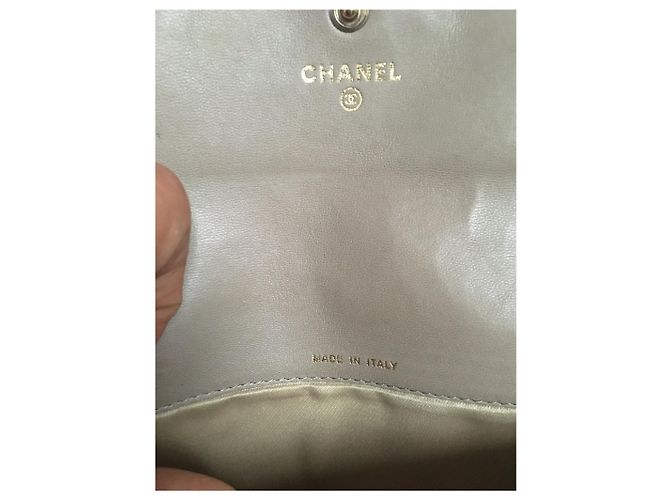 Portafoglio Chanel Camellia Beige in Pelle con Hardware Oro Sabbia Gold hardware - vista 12