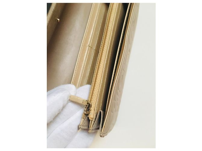 Portafoglio Chanel Camellia Beige in Pelle con Hardware Oro Sabbia Gold hardware - vista 8