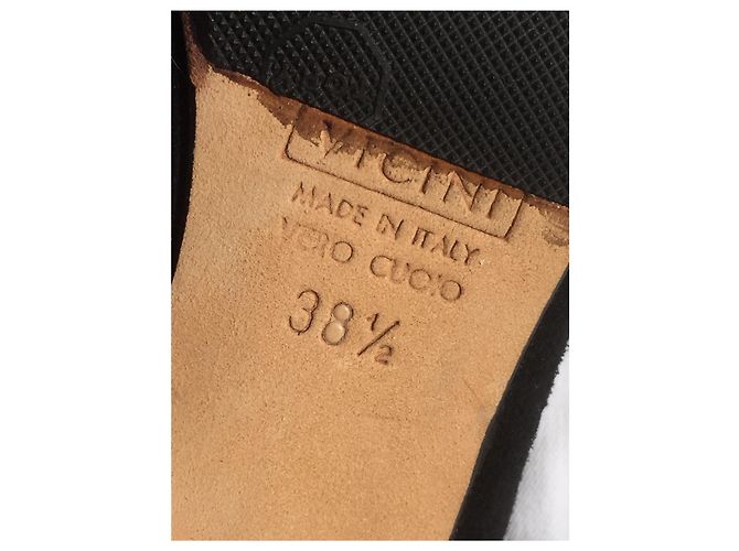 Giuseppe Zanotti Décolleté spuntate con carbochon Nero - vista 3