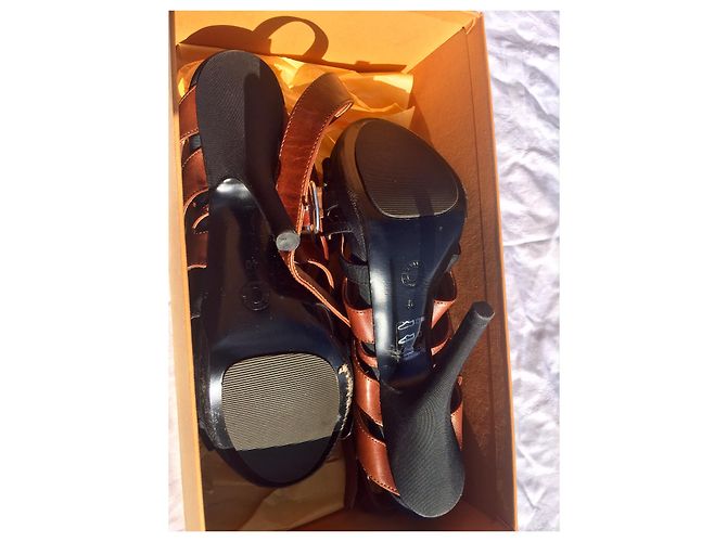 Dries Van Noten 2 sandali in pelle tono Marrone Nero - vista 10