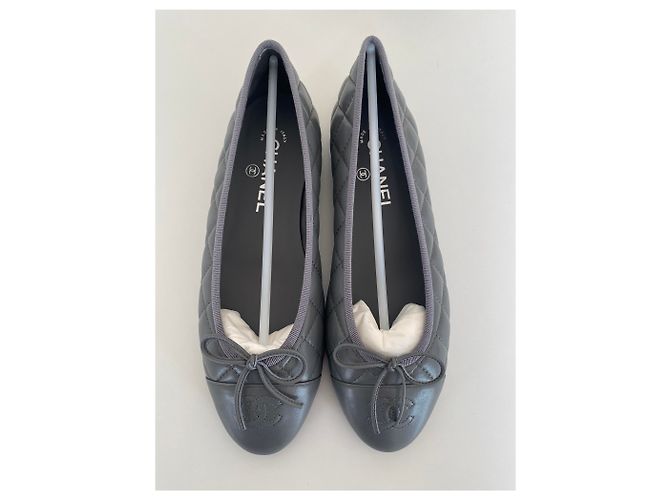 Bailarinas Chanel en piel gris , taille 38 - vista 3