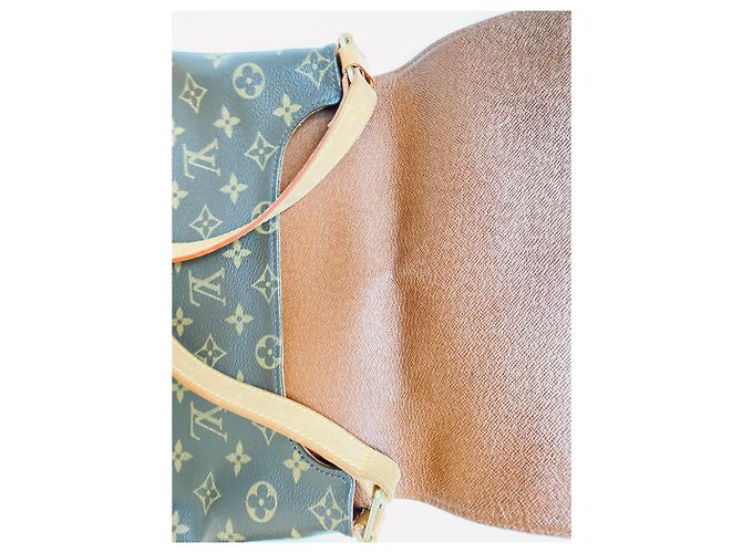 Louis Louise Borsa a tracolla Louis Vuitton Musette Monogram Canvas Marrone Beige Gold hardware - vista 10