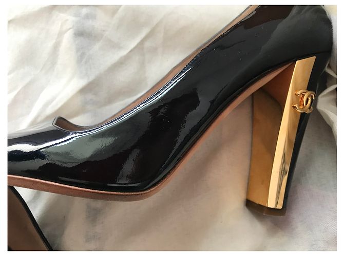 Décolleté Chanel in vernice nera 39 Nero - vista 4