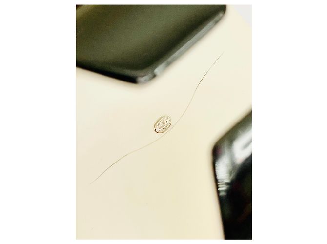Chanel VINTAGE ▾ 2008 Polsino in plastica CC Nero Bianco - vista 4