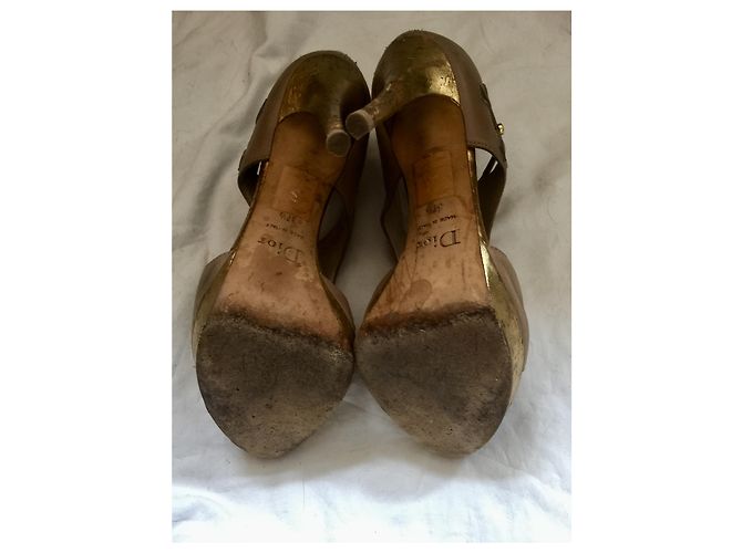 Dior Peeptoes con ritagli D'oro Taupe - vista 6