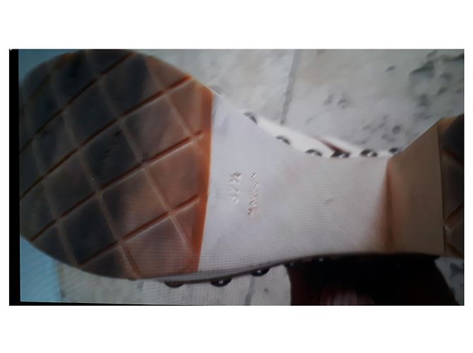Chanel zuecos Beige - vista 2