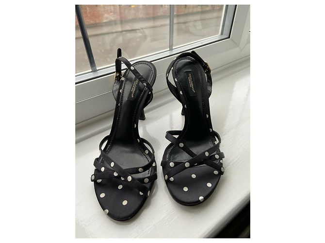 Dolce & Gabbana Hochhackige Sandalen mit Tupfenmuster Schwarz Weiß - Ansicht 10