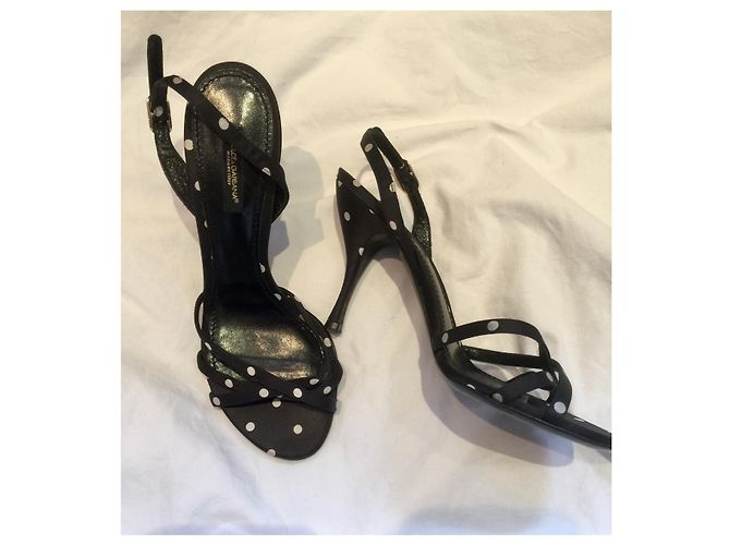Dolce & Gabbana Hochhackige Sandalen mit Tupfenmuster Schwarz Weiß - Ansicht 4