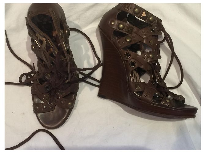 Dolce & Gabbana D&G Gladiator studded sandals with wedge Brown - view 3
