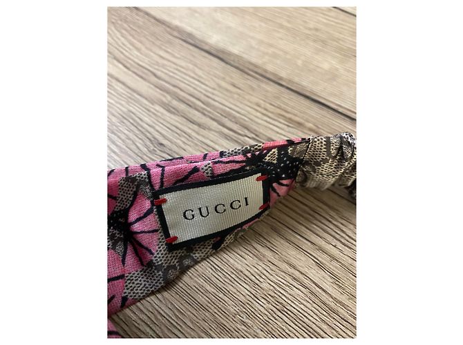 Fascia Gucci - vista 2