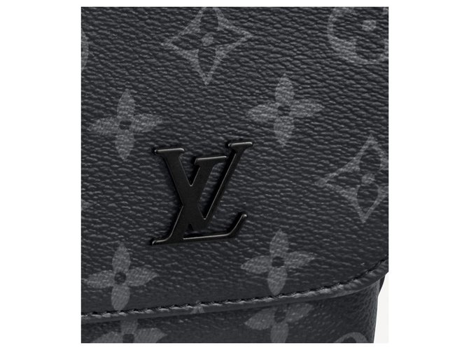 Louis Vuitton Éclipse PM du District LV Gris - vue 5