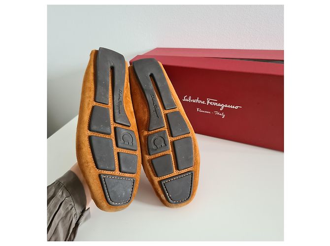 Mocassini Salvatore Ferragamo Camoscio Marrone Marrone chiaro - vista 9