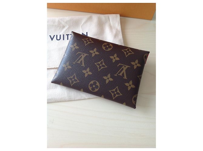 Pochette Louis Vuitton Marrone in Tela - vista 4