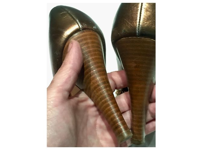 Gina Swarowski rifinisce le dita dei piedi Metallico Bronzo - vista 6
