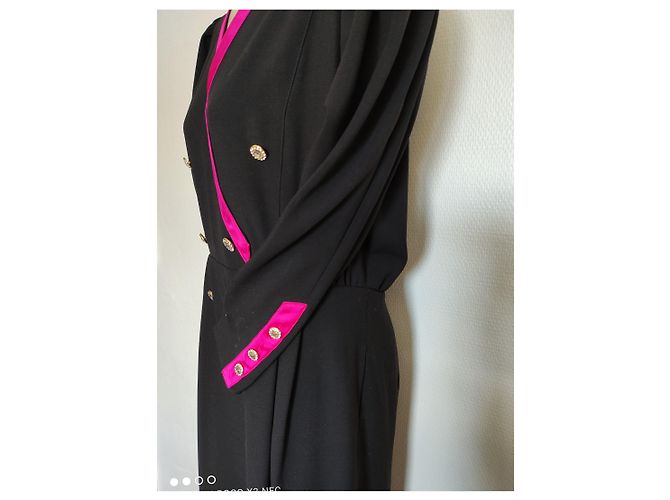 Louis Féraud Jumpsuit aus schwarzer Wolle mit rosa Satin - Ansicht 9