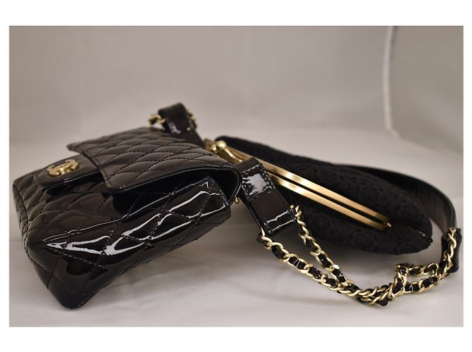 Chanel Zeitlose Minitasche mit Spitzenkupplung Schwarz - Ansicht 8