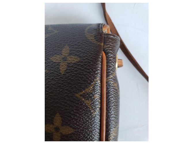 Louis Vuitton Cancun Mini Borsa a Tracolla Marrone Pelle - vista 7