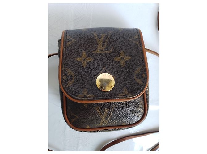 Louis Vuitton Cancun Mini Borsa a Tracolla Marrone Pelle - vista 9