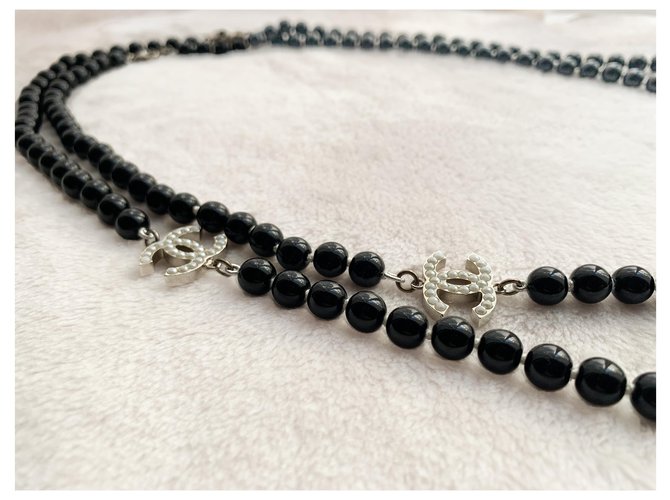 Chanel Iconica collana lunga CC Le 5 Nero - vista 4