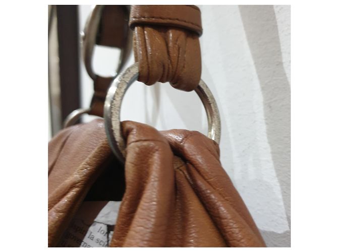 Yves Saint Laurent borsa hobo pelle Cognac - vista 17