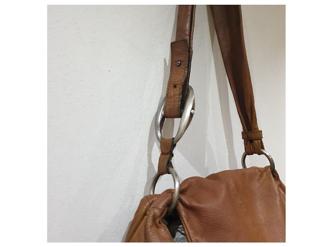 Yves Saint Laurent borsa hobo pelle Cognac - vista 19