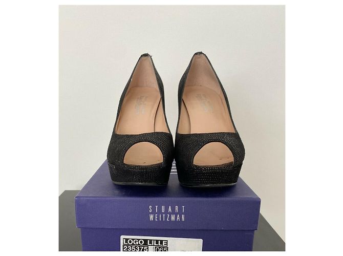 Stuart Weitzman Logo Lille Kiesel Leder Peeptoes Schwarz - Ansicht 2