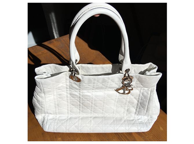 Christian Dior Lady Dior M Soft Bolsa de couro branco - vista 3