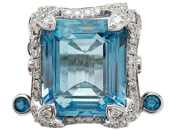 Anello Edouard Nahum "Sterina" in oro bianco, diamanti e topazio - vista 5