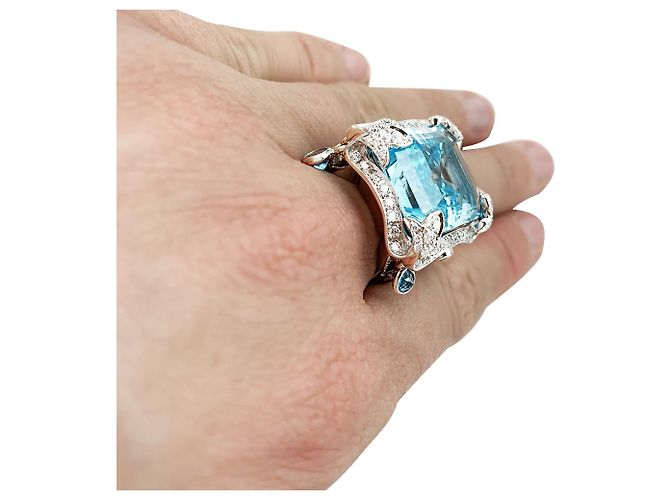 Anello Edouard Nahum "Sterina" in oro bianco, diamanti e topazio - vista 6