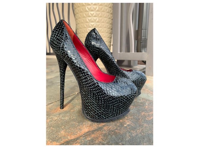 Autre Marque 1969 Pumps aus schwarzem Leder 16cm Absatz - Ansicht 2