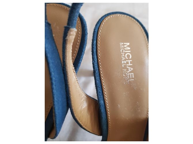 Décolleté Michael Kors in pelle blu navy - vista 3