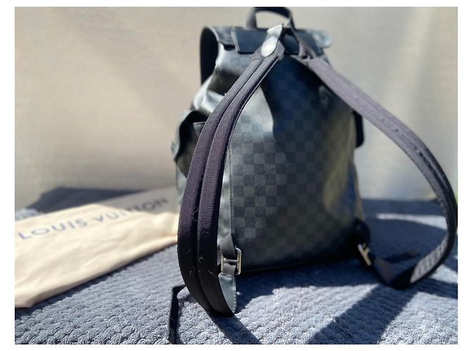Louis Vuitton Christopher PM Damier Graphite Preto Cinza antracite - vista 4