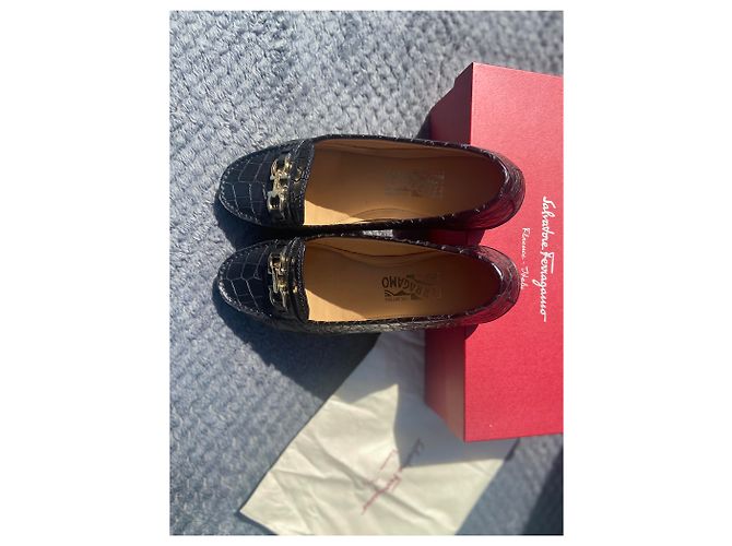 Salvatore Ferragamo Richie P Slipper aus Python Leder Schwarz Gold hardware - Ansicht 2