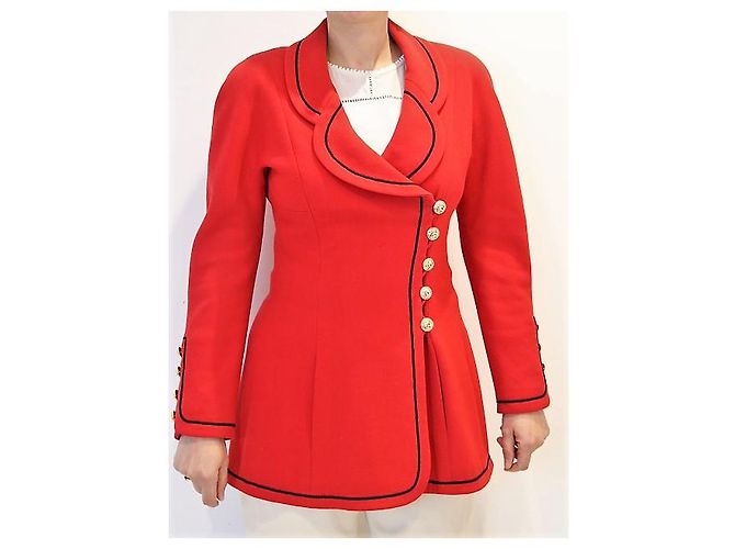 Chanel Red Wool Jacket with Gold CC Buttons - view 7