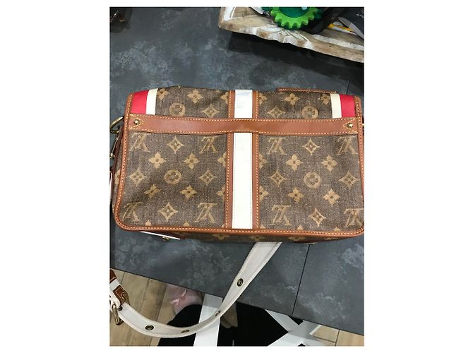 Borsa Louis Vuitton in Pelle Bianca Rossa Marrone Scuro Bianco Rosso - vista 3