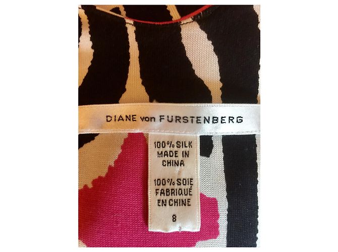 Diane Von Furstenberg Vestido de seda DvF Fran con estampado de Tarot Negro Rosa Blanco - vista 4