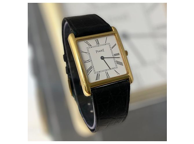 Relógio Piaget de Quartzo Ouro Amarelo e Couro Preto Dourado - vista 3
