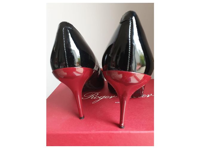 Décolleté Roger Vivier in vernice nera con tacco rosso 36 Nero - vista 3