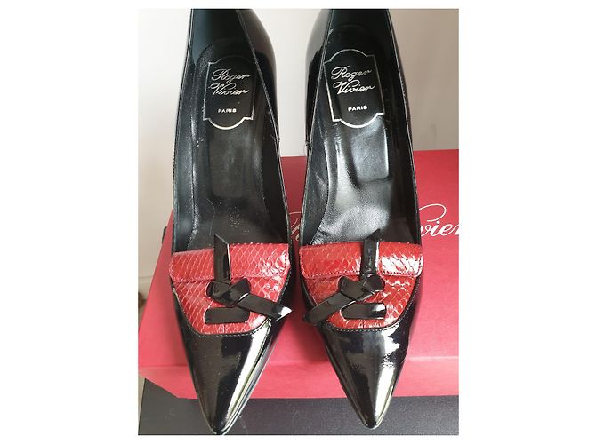 Décolleté Roger Vivier in vernice nera con tacco rosso 36 Nero - vista 4