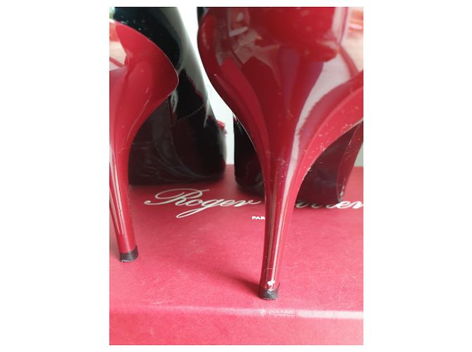 Décolleté Roger Vivier in vernice nera con tacco rosso 36 Nero - vista 5